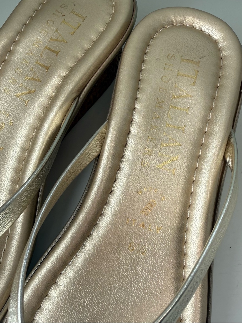 Leather Thong Gold Wedge Sandals - Picture 7 of 8